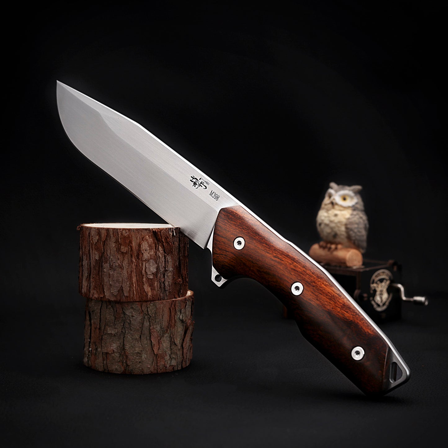 5.8 Inch Hunter in M398 Steel with Ironwood/Carbon Fiber