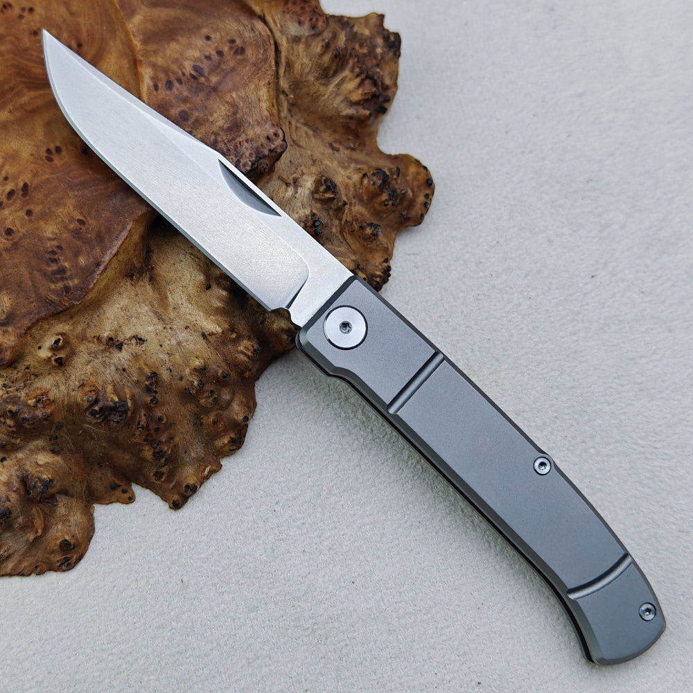 How Do You Pronounce Bowie Knife?