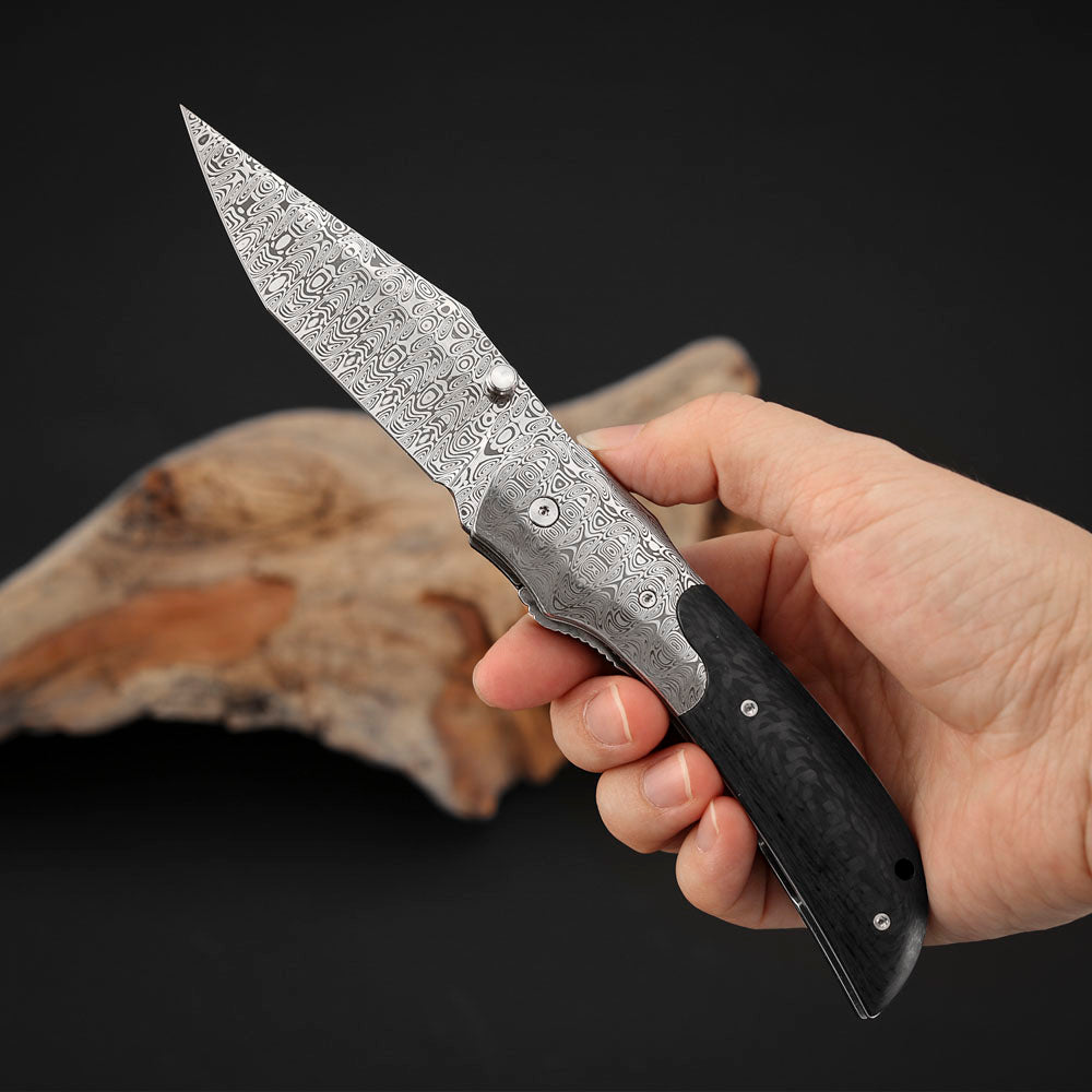 Can You Carry a Fixed Blade Knife in Canada?