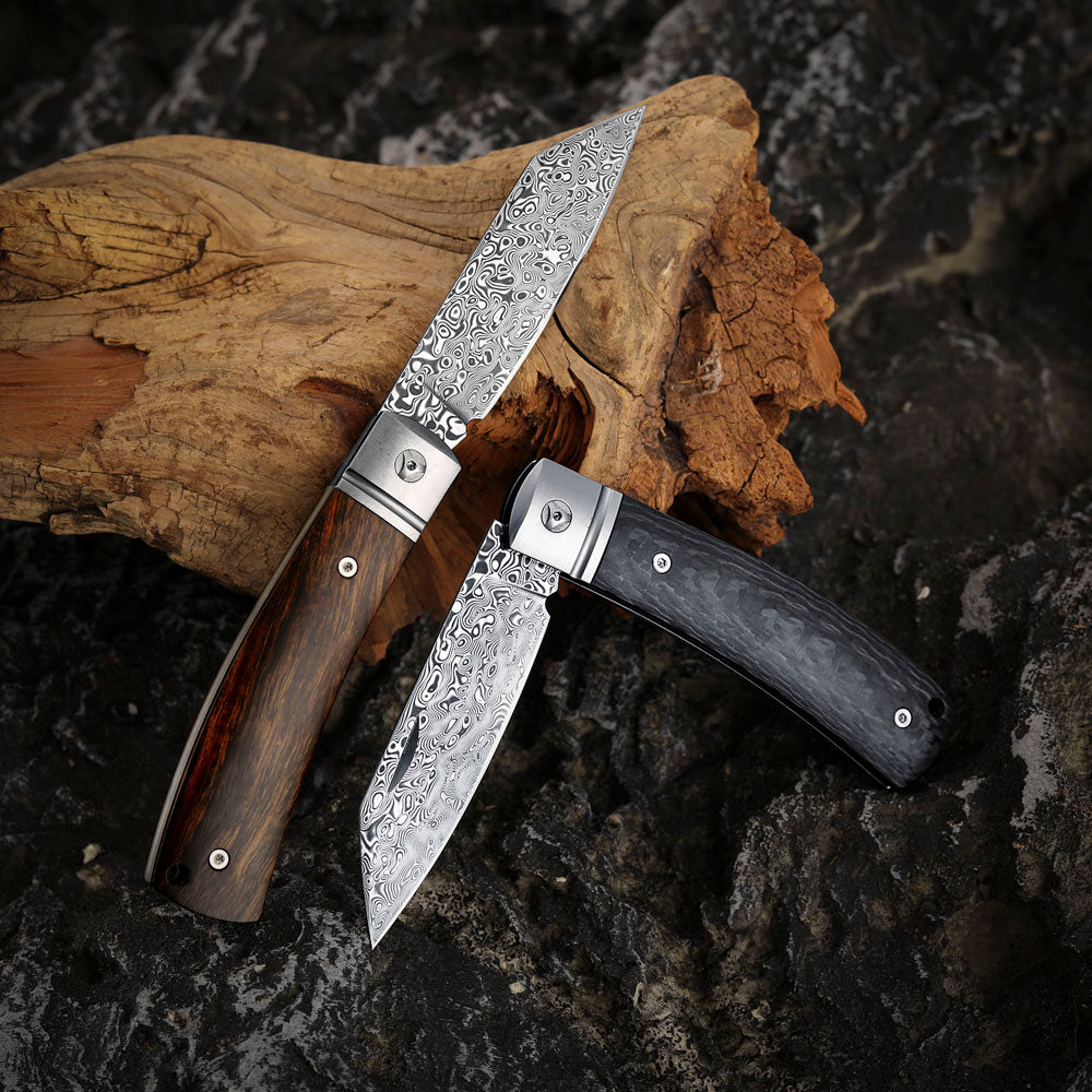 Slip Joint Pocket Knife in Damascus Steel with Carbon Fiber