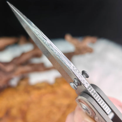 WUKONG Hand-engraved Pocketknife with 24K Gold Inlays and Damasteel Blade