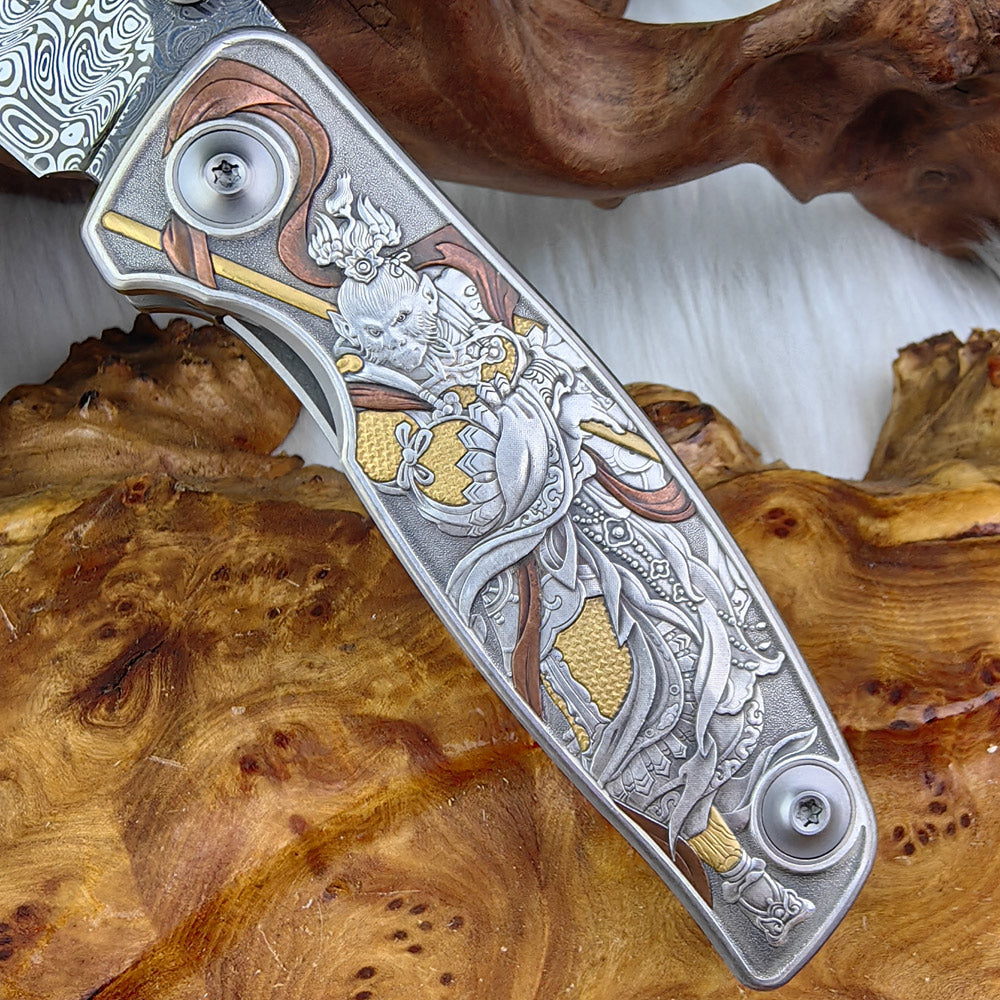 WUKONG Hand-engraved Pocketknife with 24K Gold Inlays and Damasteel Blade