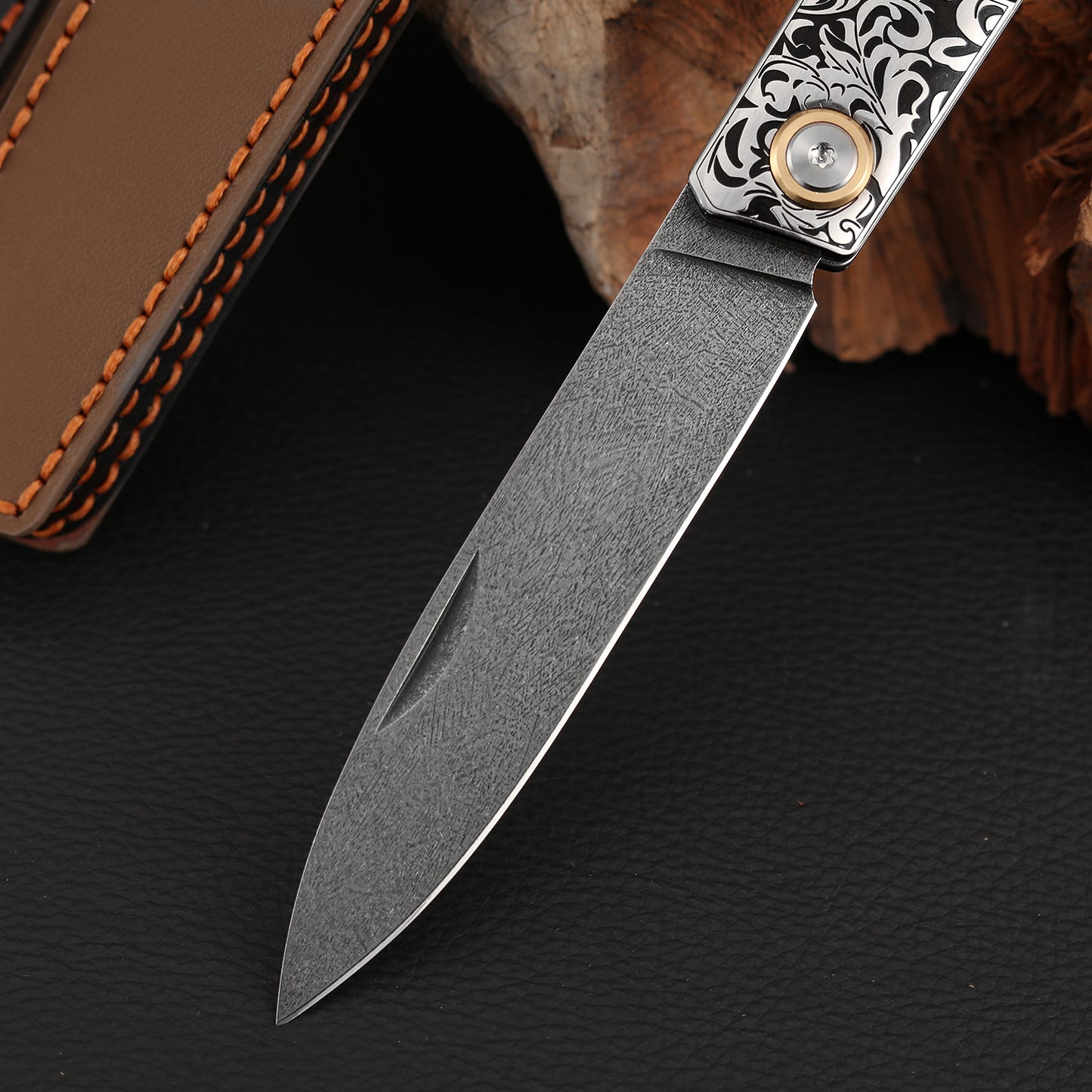 3.5 Incn Slip Joint Pocket Knife Wootz Steel, Ironwood & Carbon Fiber