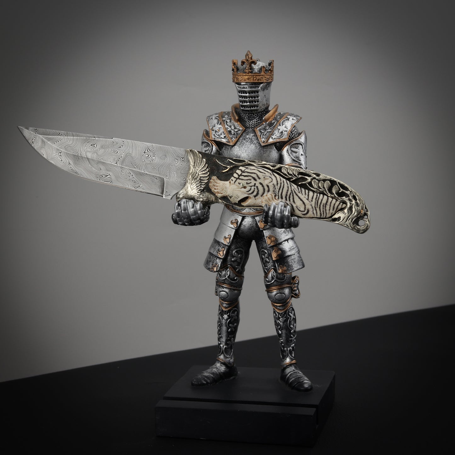 Cuchillo de hoja fija tallado a mano Tigerhawk