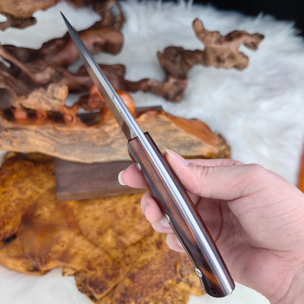 Cuchillo Hunter en VGmax con Desert Ironwood