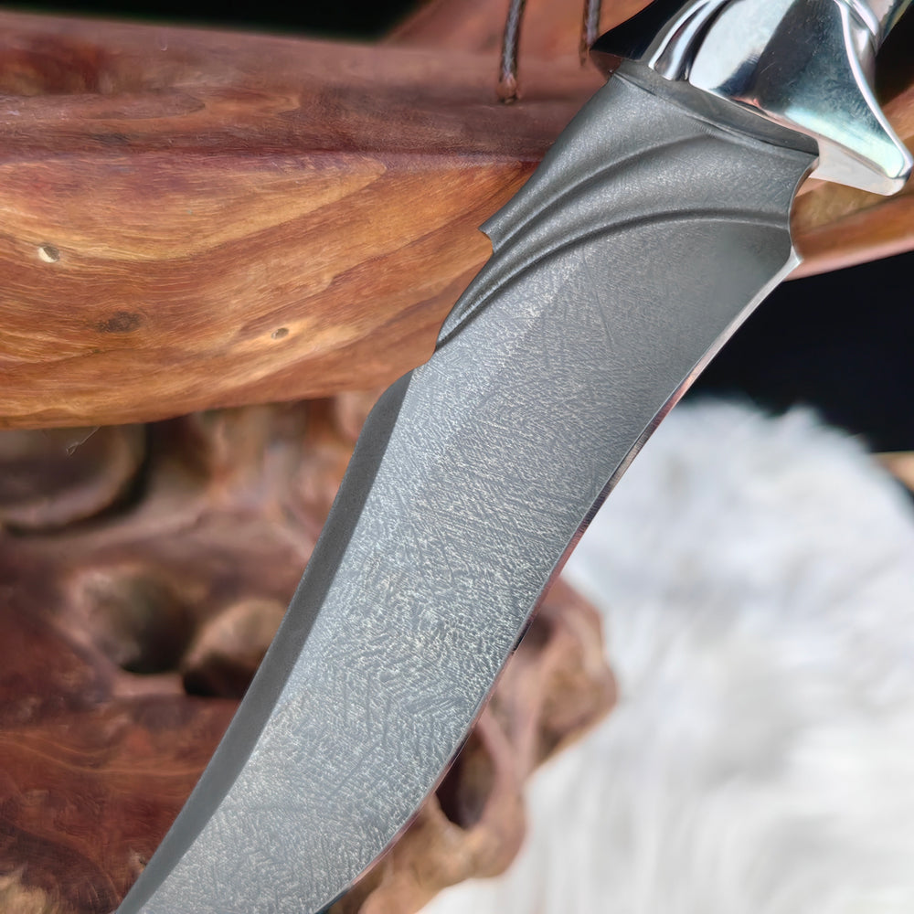 Fixed Blade Knife in Wootz Steel with Stable Wood