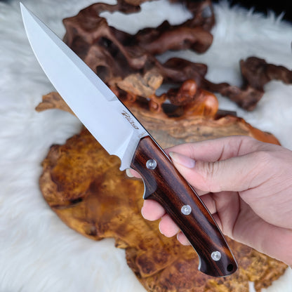 Cuchillo Hunter en VGmax con Desert Ironwood
