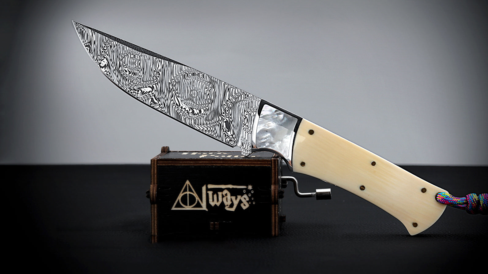 Handmade Damascus Knife